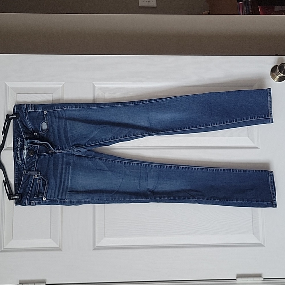 American Eagle Size 4 Skinny Jeans
